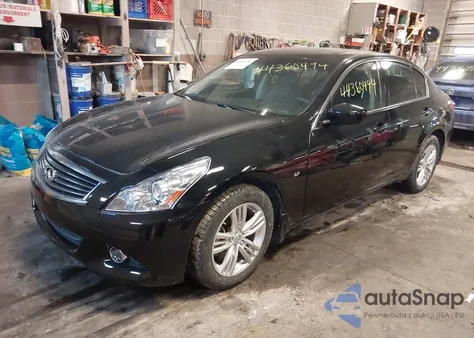 2015 Infiniti Q40 z USA, uszkodzony, nr VIN JN1CV6AR9FM650996